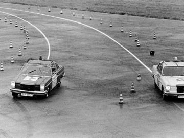 Mercedes W 114 &ndash; Styl i elegancja